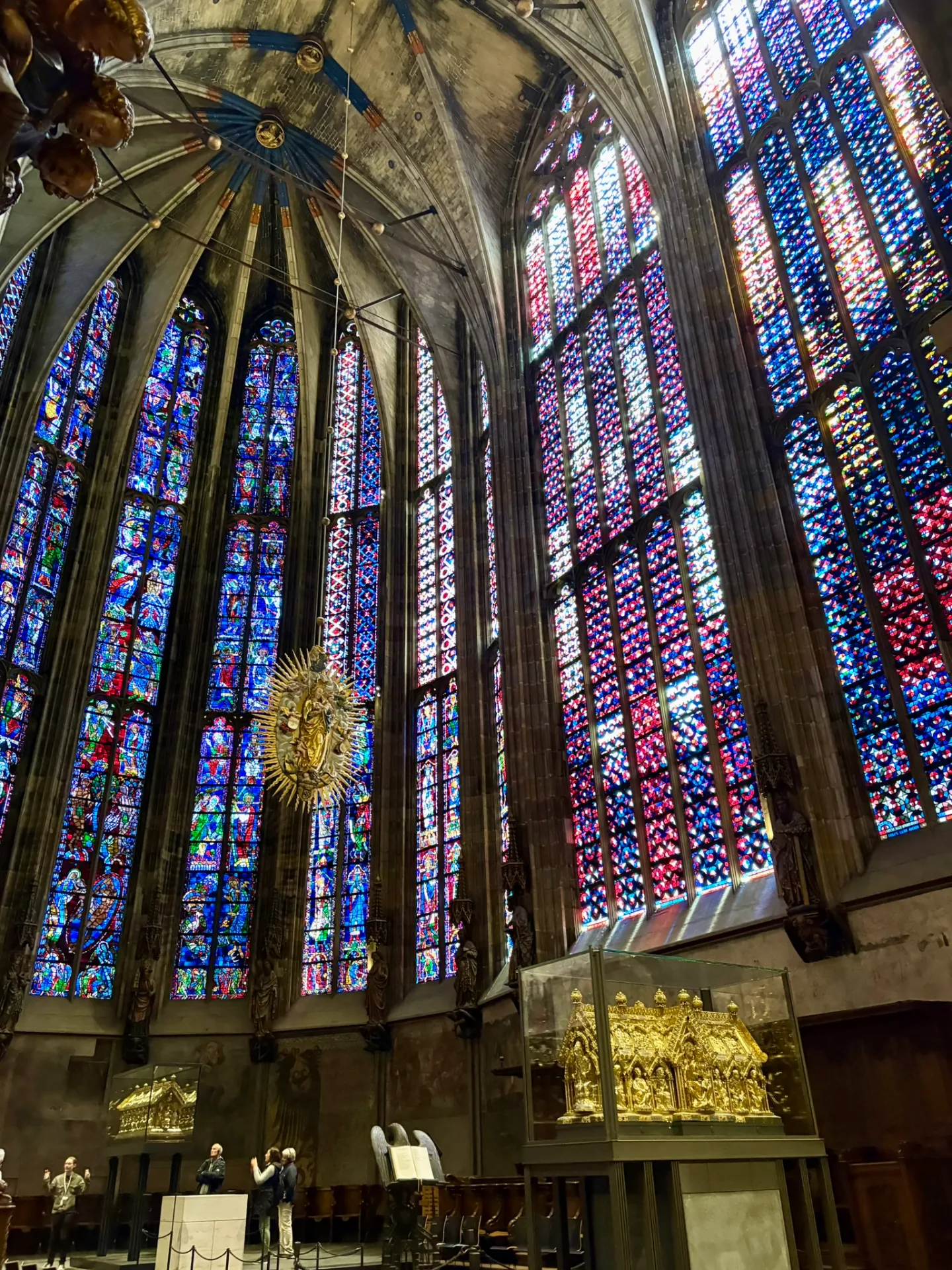 Vitrail de la cathédrale d'Aix-la-Chapelle