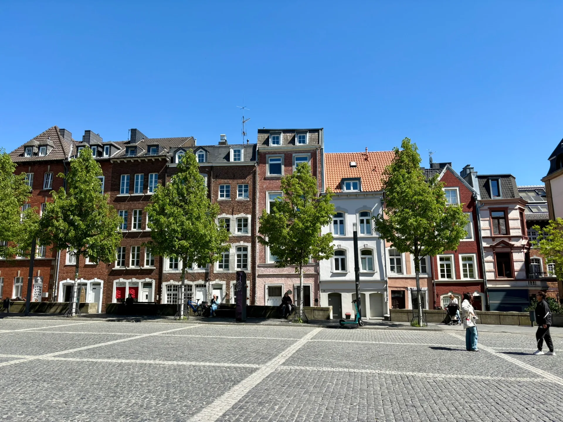 Place du centre-ville d'Aix-la-Chapelle