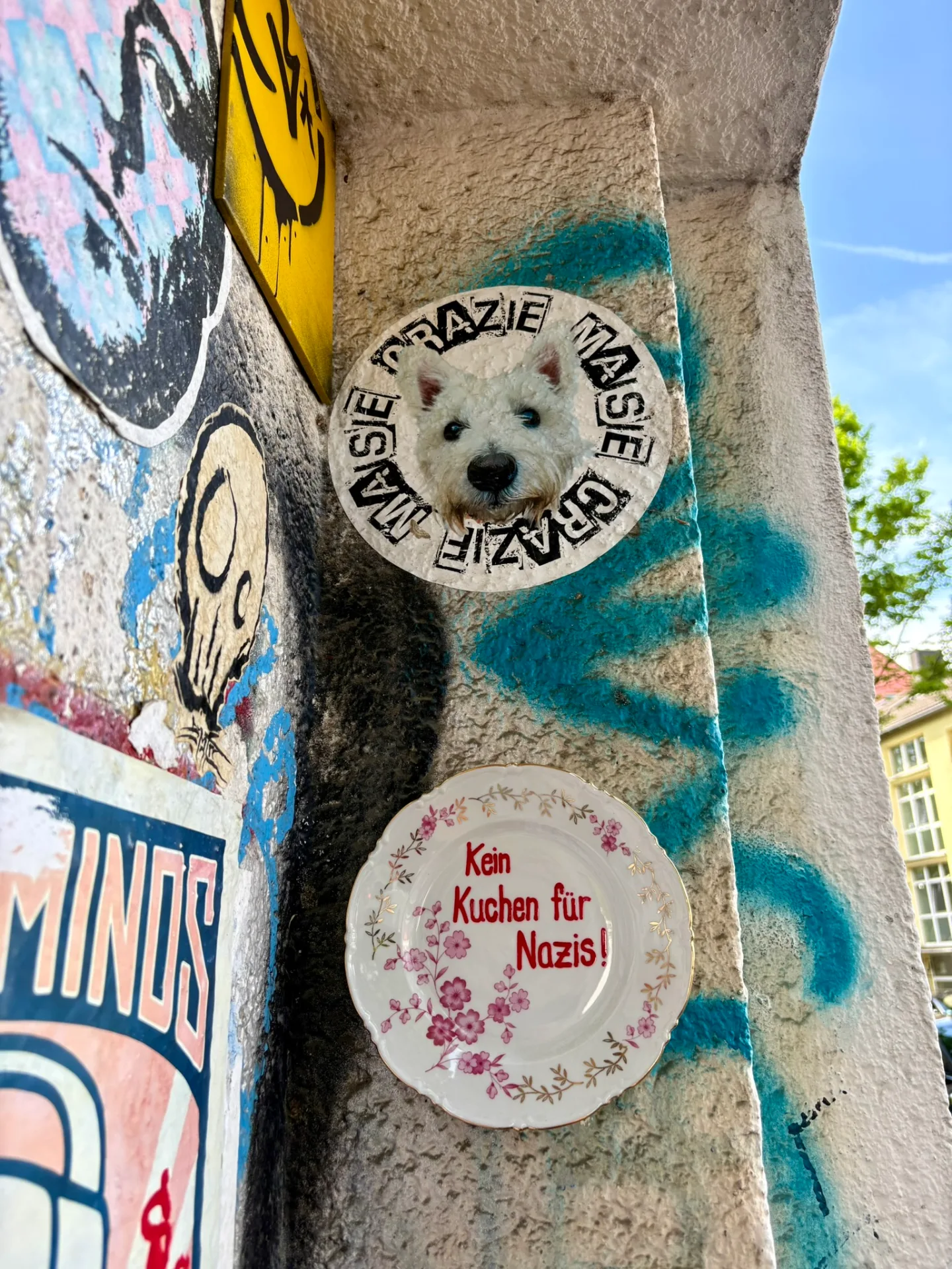 Rue décorée dans le quartier d'Ehrenfeld à Cologne