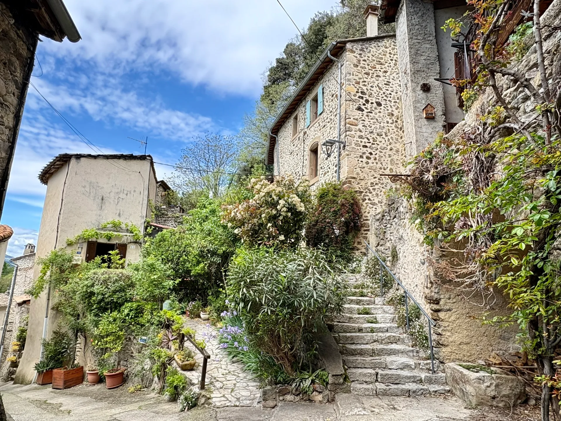 Le village de caractère de Beauchastel en Ardèche